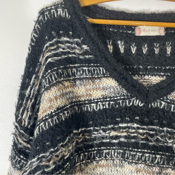 Altar’d State Boho Fringe Vee Neck Black & Tan Striped Sweater Size S - Picture 3 of 7